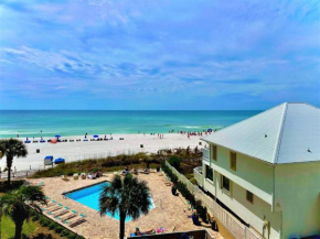 Pelican Walk 512